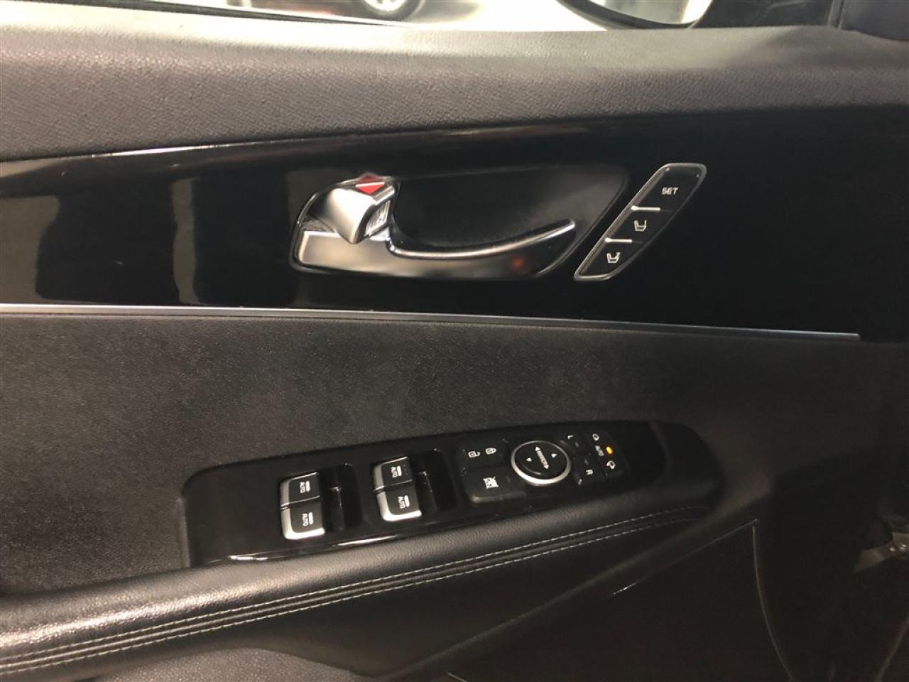652966