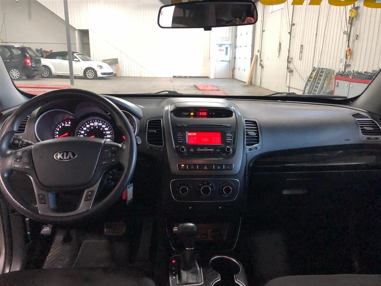 652989.11434388
