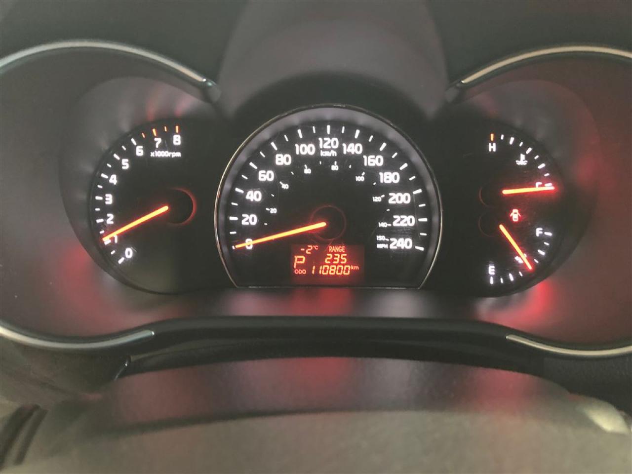 652989