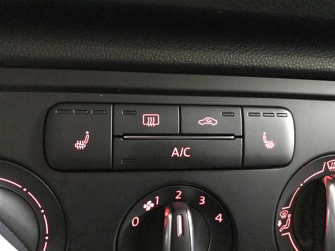 652993.11434537