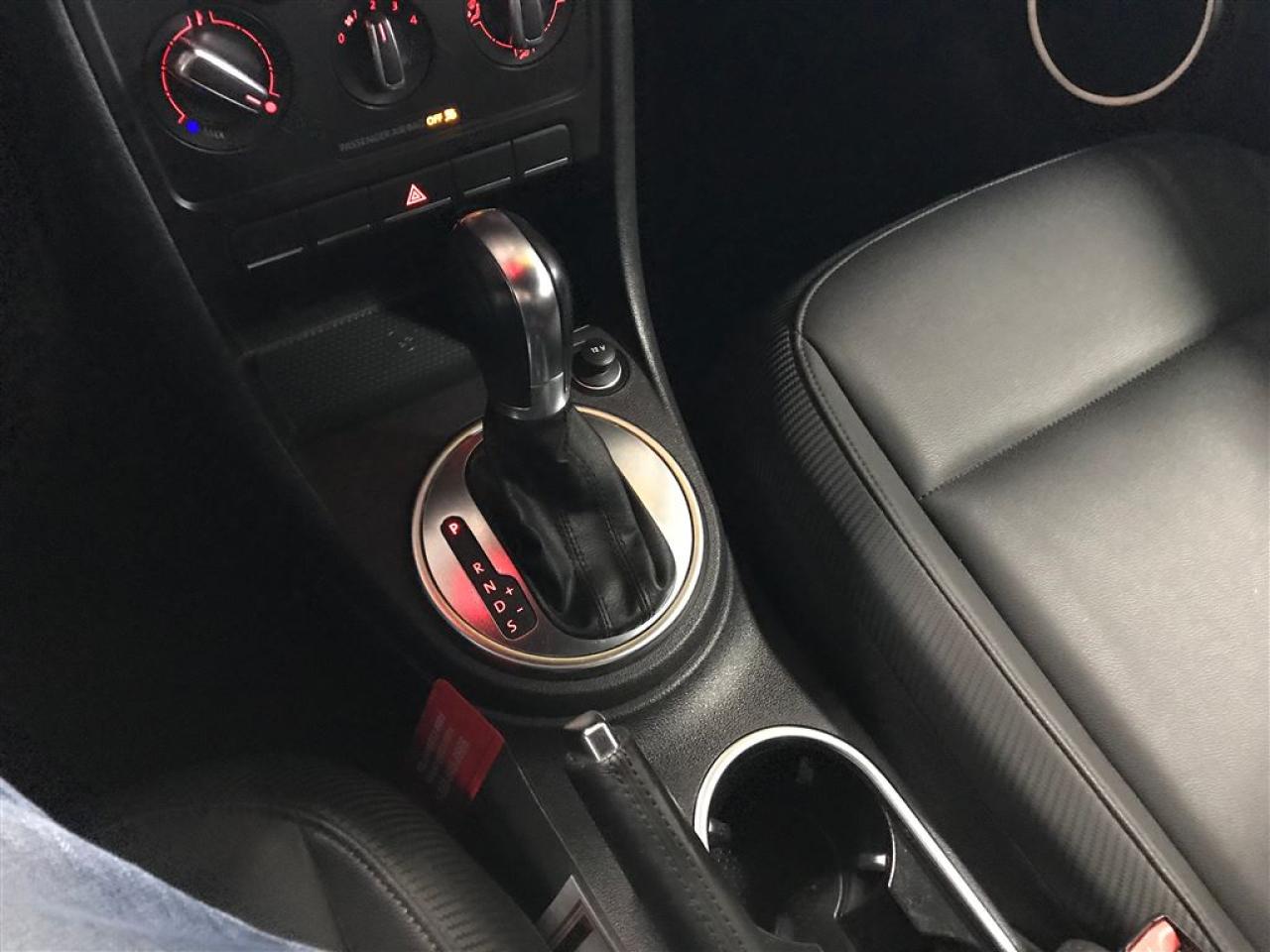 652993