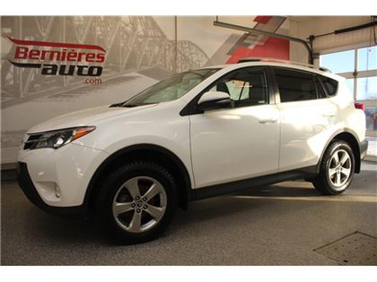 Used 2015 Toyota RAV4 XLE AWD for sale in Lévis, QC