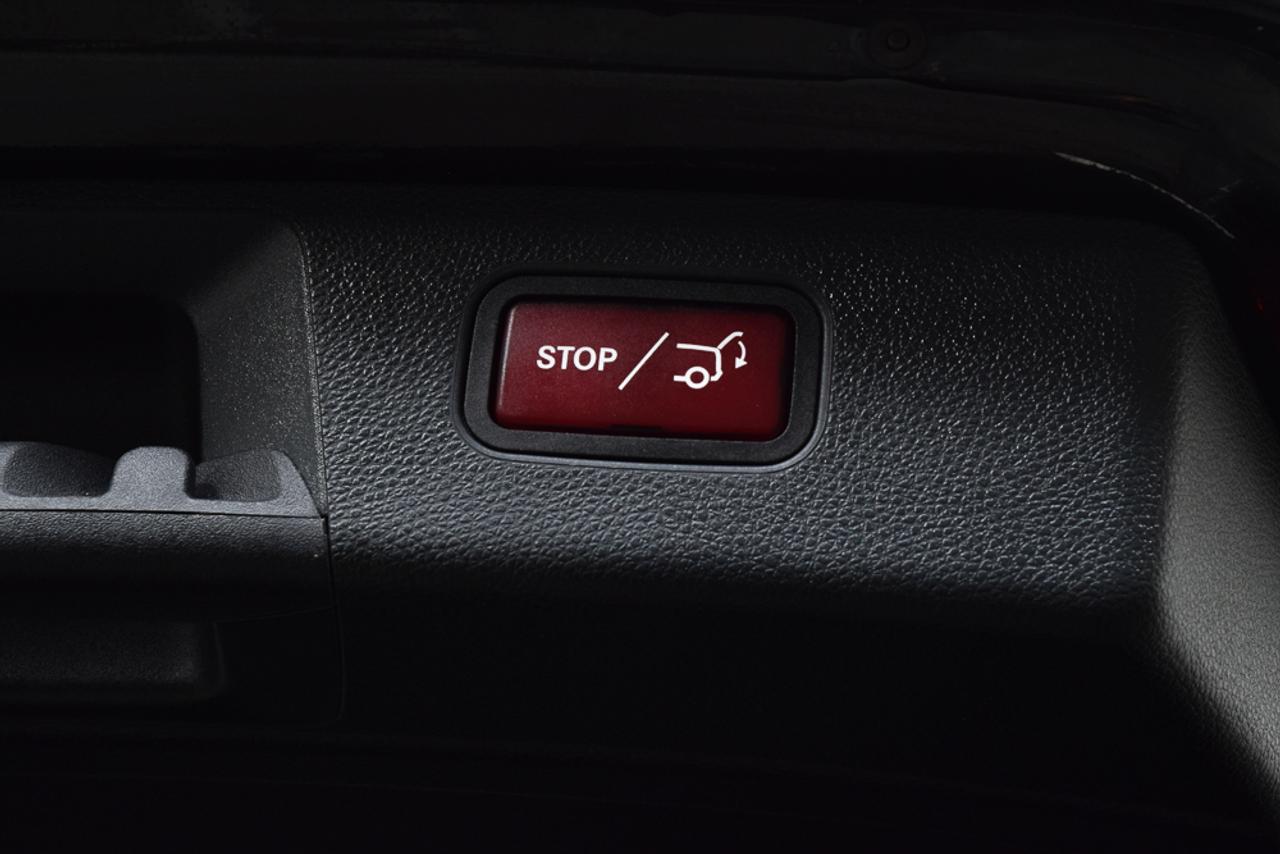 653217.11440405