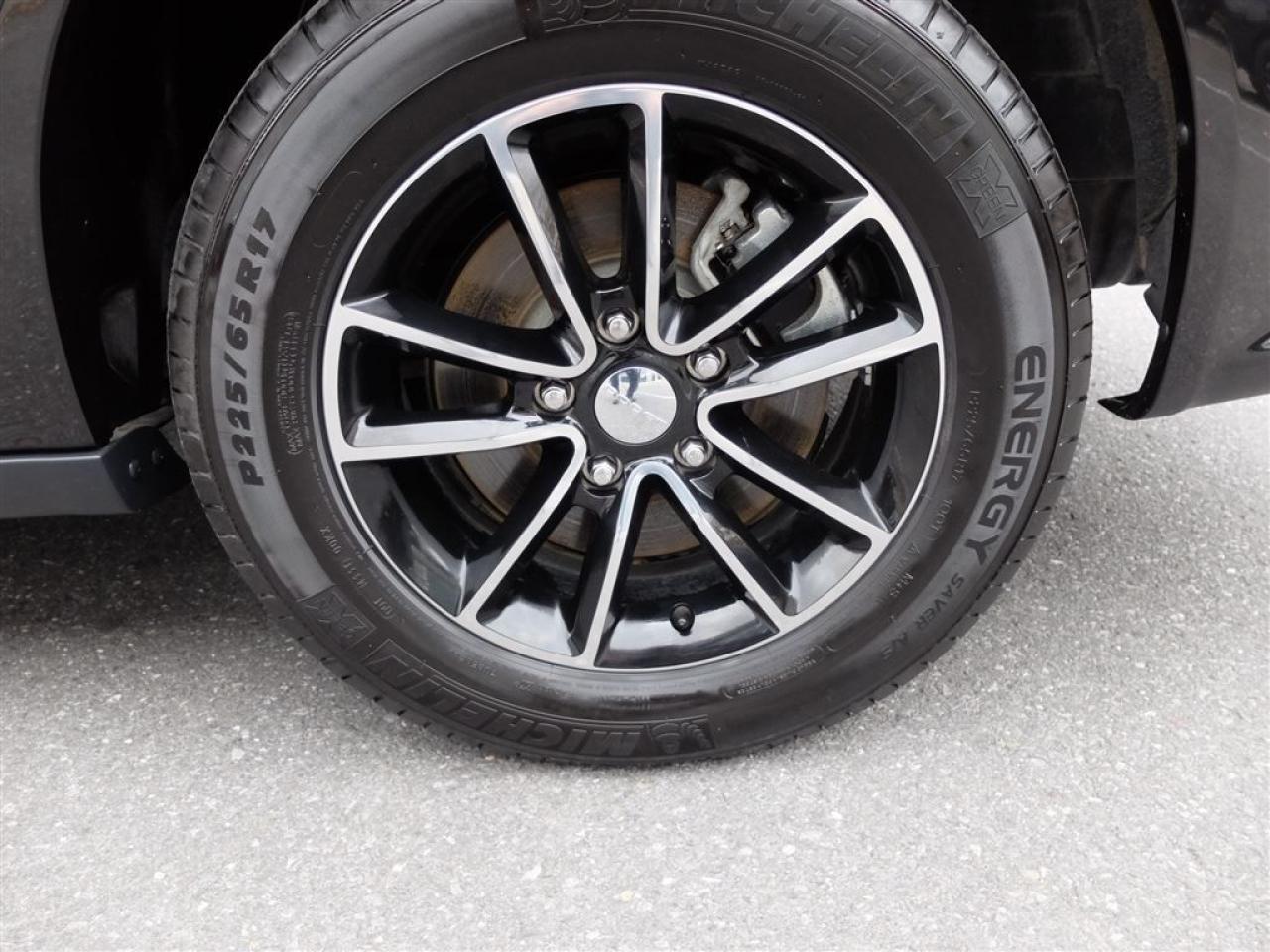 653232