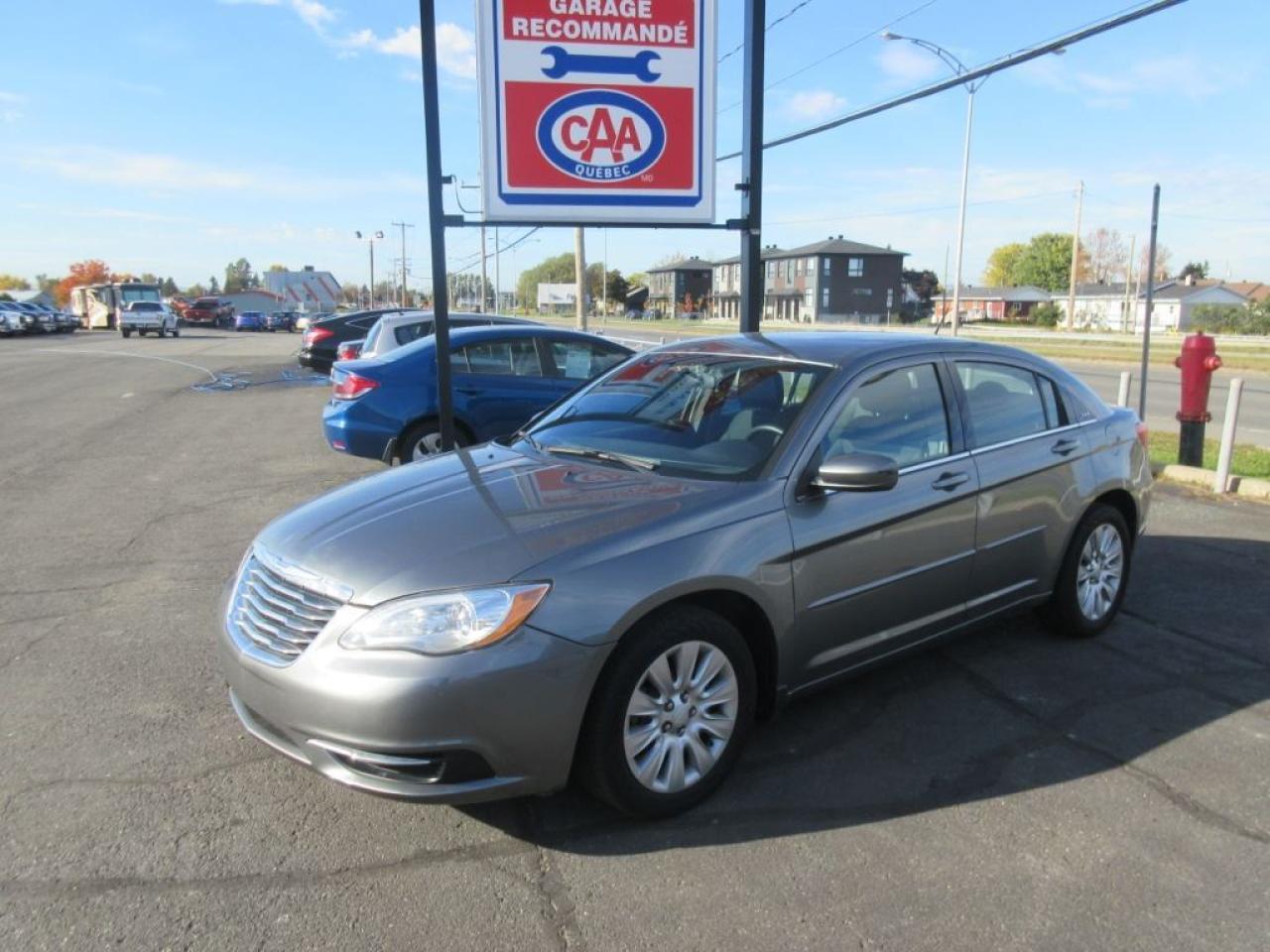Used 2012 Chrysler 200 LX for sale in Lévis, QC
