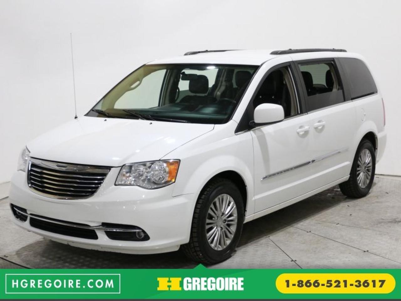 Used 2015 Chrysler Town & Country TOURING CUIR CAMERA for sale in St-Léonard, QC