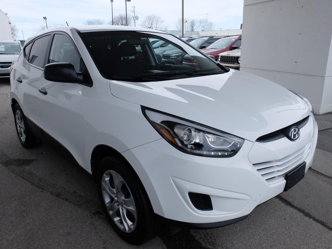 <a href=https://www.autoaubaine.com/Hyundai-Tucson-c7027213.html>https://www.autoaubaine.com/Hyundai-Tucson-c7027213.html</a>

AUTOMATIQUE AUDIO SUR LE VOLANT BLUETOOTH CLIMATISATION VERROUILLAGE SANS CLE TOUTE EQUIPEE ECONOMIQUE AWD 1200 véhicules - Livraison 24h - Financement facile à partir de 0.9% - Ouvert 7 jours / 5 soirs Automobile en Direct.com cest le plus gros inventaire de véhicules doccasion, avec toutes les marques et tous les modèles offert au meilleur prix. Cest aussi profiter de nombreux avantages exclusifs et dune gamme complète de services offerts en un seul endroit: - Livraison rapide en moins de 24h. - Financement facile sur place à partir de 0.9%. - 2ième et 3ième chance au crédit 100% approuvée. - Allocation incroyable pour vente et échange de véhicule sur place. Au delà des véhicules, Automobile en Direct.com, cest une équipe de 150 passionnés qui vous accueille dans une ambiance sincère, amicale et courtoise. Il ny a pas de fla-fla ou de pression inutile. Vous vendez votre véhicule? Nous achetons au meilleur prix même si vous nachetez pas avec nous. Passez nous voir en magasin ou prenez rendez-vous pour un essai routier. Faites vite. Chaque véhicule est unique. Ce véhicule ne correspond pas exactement à ce que vous recherchez? Visitez Automobile en Direct.com, nous avons accès à toutes les marques et tous les modèles au meilleur prix garanti. Automobile en Direct.com - Encore mieux que du neuf. Automobile en Direct.com is the largest used car inventory with all makes and models offered at the lowest price. They also offer access to exclusive offers and services in one location: - Fast delivery in less than 24 hours. - Easy financing starting at 0.9%. - 2nd and 3rd credit chance 100% approved. - Best value offered for your trade-in. Beyond the vehicles, Automobile en Direct.com is a team of 150 pasionnate people that welcome you in a simple, friendly and nice atmosphere. There is no run-around or pressure when you deal with us. Are you selling your vehicle? We buy at the best price, even if you dont buy with us. Visit us in store or make an appointment for a test drive. Hurry hup, every vehicle is unique. This vehicle does not match exactly with what you want? Visit us at Automobile en Direct.com, we have access to all makes and vehicle at the lowest price guaranteed Automobile en Direct.com - Even better than new.