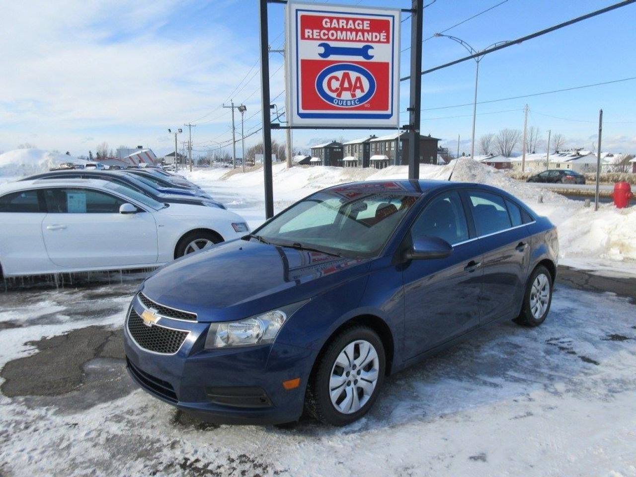 <a href=https://www.maisonduroutier.com/occasion/Chevrolet-Cruze-2012.html>https://www.maisonduroutier.com/occasion/Chevrolet-Cruze-2012.html</a>

Venez vivre une experience dachat sans pression!  Excellent rapport qualite-prix ! Automatique avec air climatisé, 4 bons pneus hivers. Inspection securitaire avant livraison et financement 1e,2e et 3e chance au credit disponible.    Pour infos ou rendez-vous, 1-888-635-0656 ou par texto en tout temps a Sébastien Vermette 418-882-7139 ou Jonathan Grondin 418-569-9565 . Membre A.M.V.O.Q. et recommandé Caa-Quebec, nous sommes en affaires depuis 40 ans a vous offrir un service irreprochable, toujours au meilleur prix !  Suivez nous sur Facebook pour voir nos nouveautés et promotion