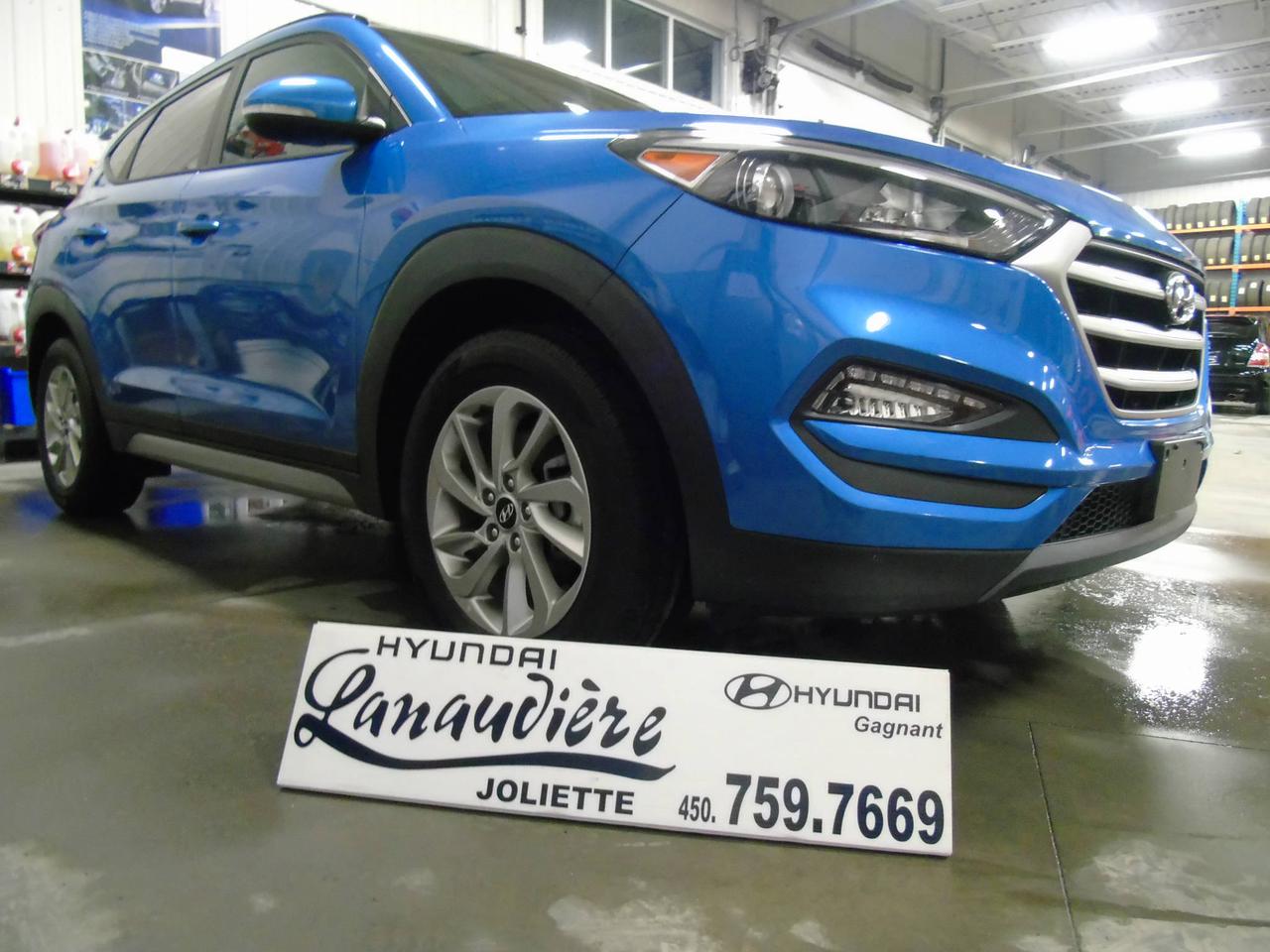 <a href=https://www.hyundailanaudiere.com/occasion/Hyundai-Tucson-2017.html>https://www.hyundailanaudiere.com/occasion/Hyundai-Tucson-2017.html</a>

HABITACLE SPACIEUX, UNE SILHOUETTE SPORTIVE, UNE CONDUITE AGRÉABLE ET MANIABLE EN PLUS DÊTRE TRÈS BIEN ÉQUIPÉ.* TOIT OUVRANT * MAGS
 VITRES ELECTRIQUES
 BLUETOOTH
 RADIO / CD / USB /AUX
 MIROIRS ELECTRIQUES* SIEGES CHAUFFANTS * REGULATEUR DE VITESSE* PHARE ANTIBROUILLARD
CHEZ HYUNDAI LANAUDIÈRE, VOTRE VOITURE ON l A !
LE VÉHICULE QUE VOUS DÉSIREZ N EST PAS EN INVENTAIRE, LAISSEZ NOTRE ÉQUIPE LE TROUVER POUR VOUS !
Nous prenons échange de toute marque !
(TOYOTA,HONDA, MAZDA, CHEVROLET, GMC SUBARU,DODGE, CHRYSLER ET AUTRES)