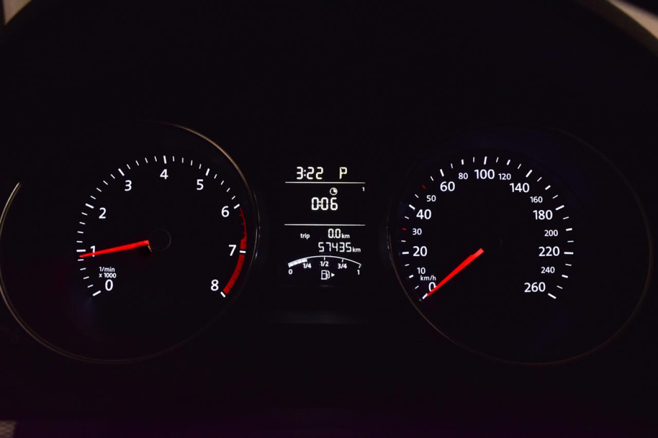 653469