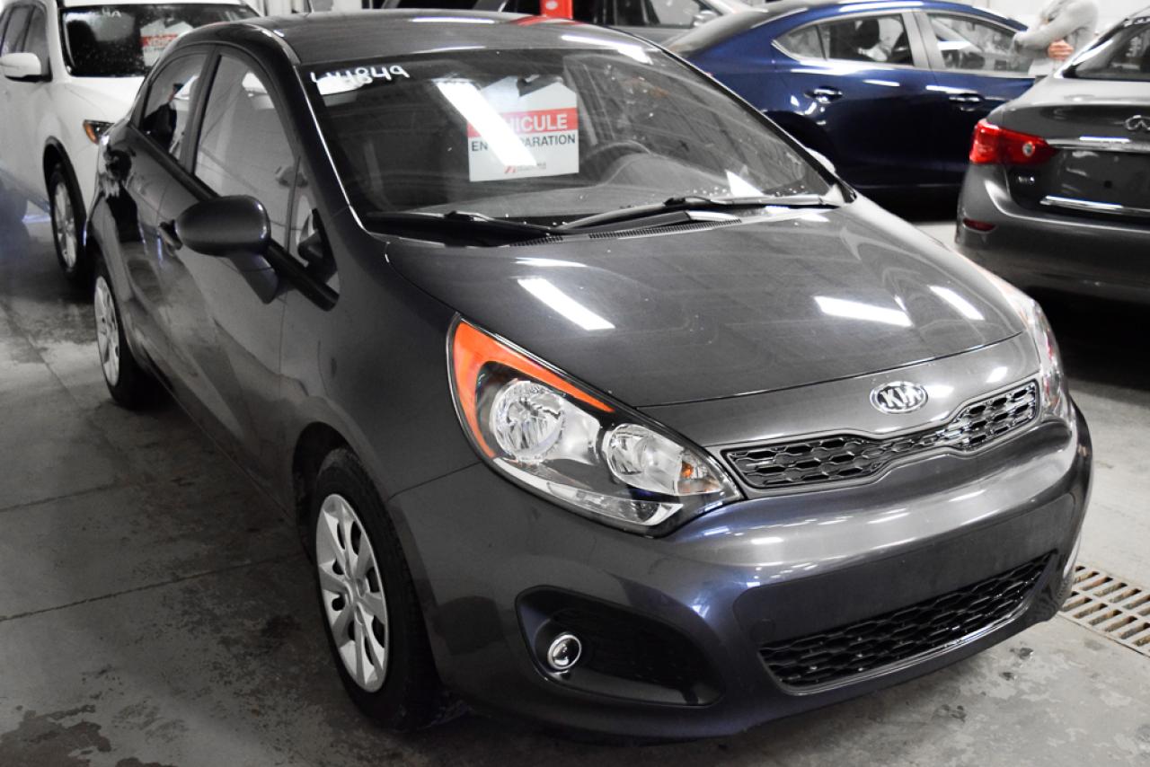 Used 2013 Kia Rio Hatch for sale in Île-Perrot, QC