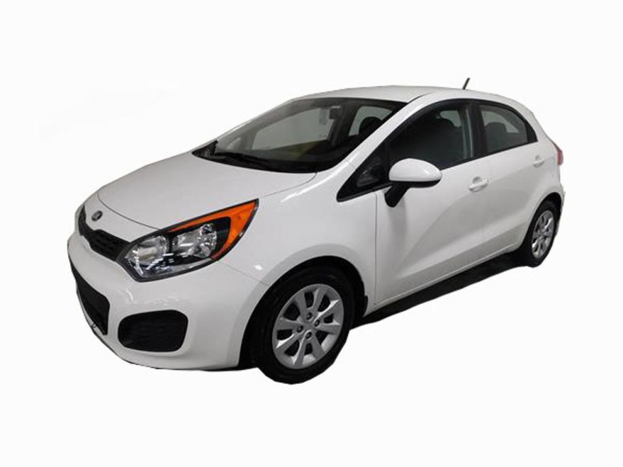 Used 2014 Kia Rio Hatch for sale in Île-Perrot, QC