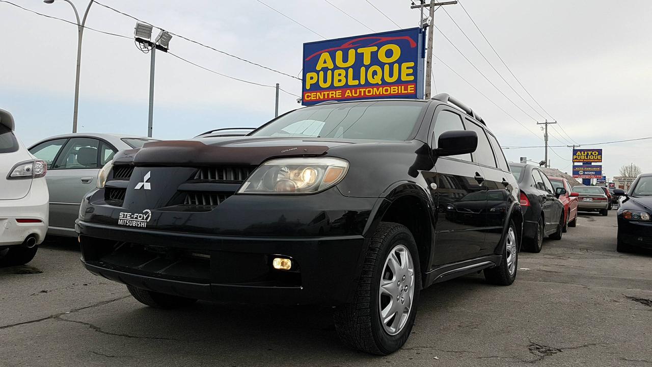 <a href=https://www.autopublique.ca/occasion/Mitsubishi-Outlander-2005.html>https://www.autopublique.ca/occasion/Mitsubishi-Outlander-2005.html</a>

Mitsubishi Outlander 2005, 198,000km, automatique, traction intégrale, cuir, bancs chauffants, groupe électrique, air climatisé, toit ouvrant, bien équipé! Véhicule nécessitant un peu damour - vendu tel que vu.

Notre site situé à Laval vous offre tous les soins requis pour votre nouveau véhicule sous un même toit : Mécanique  à taux réduit si vous achetez un véhicule chez nous, des rabais sur lesthétique ainsi la teinte de vitres, débosselage sans peinture, carrosserie, remplacement de pare-brise et bien plus.

Tous nos véhicules ont un rapport dinspection détaillé, sont soigneusement préparés.

Nous vous offrons le financement 1ère, 2ème et 3ème chance au crédit ainsi que la politique du meilleur prix garanti !

Osez comparer. Avant dacheter venez rencontrer notre personnel dynamique dans un environnement sans pression. Notre mission est de vous trouver le véhicule de votre choix, selon vos critères ! Si nous ne lavons pas, nous pouvons vous le trouver ! Frais de préparation en sus.

Se habla Español !