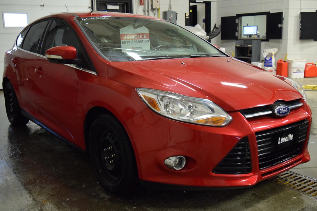 Used 2012 Ford Focus 5dr Hb Sel for sale in Île-Perrot, QC