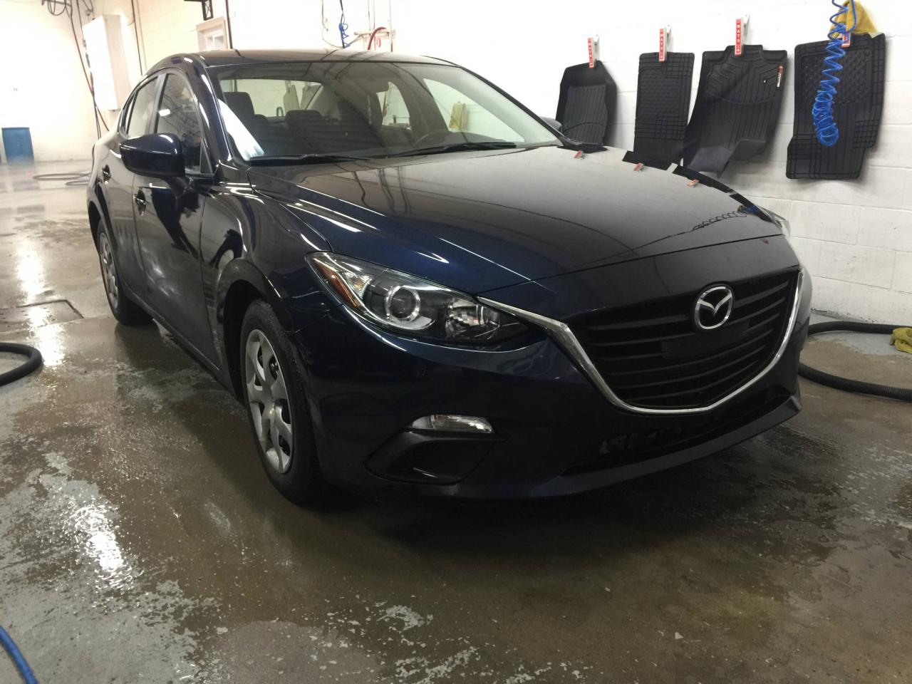 Used 2015 Mazda 3 Berline 4 portes, boîte manuelle, GX for sale in Laval, QC