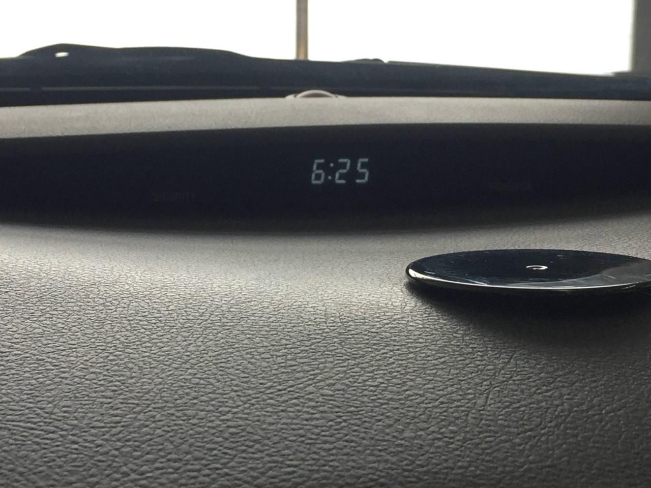 653557