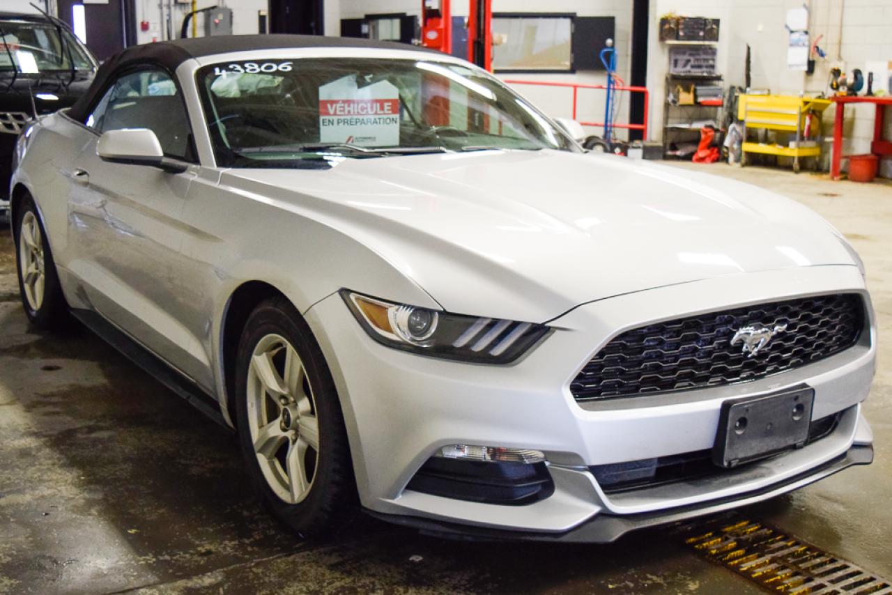 Used 2016 Ford Mustang CONVERTIBLE V6 for sale in Île-Perrot, QC