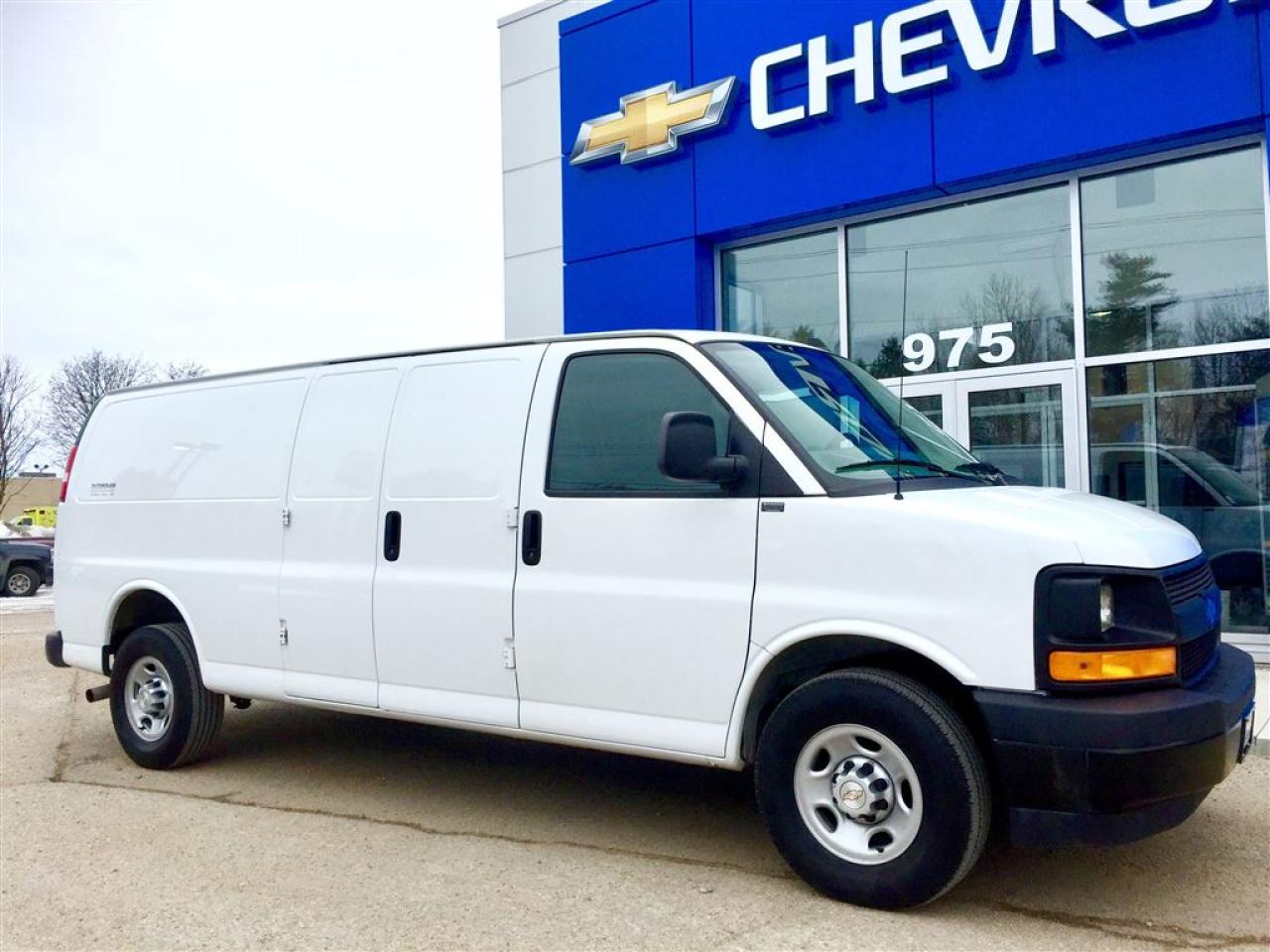 Used 2017 Chevrolet Express 1WT for sale in Gatineau, QC