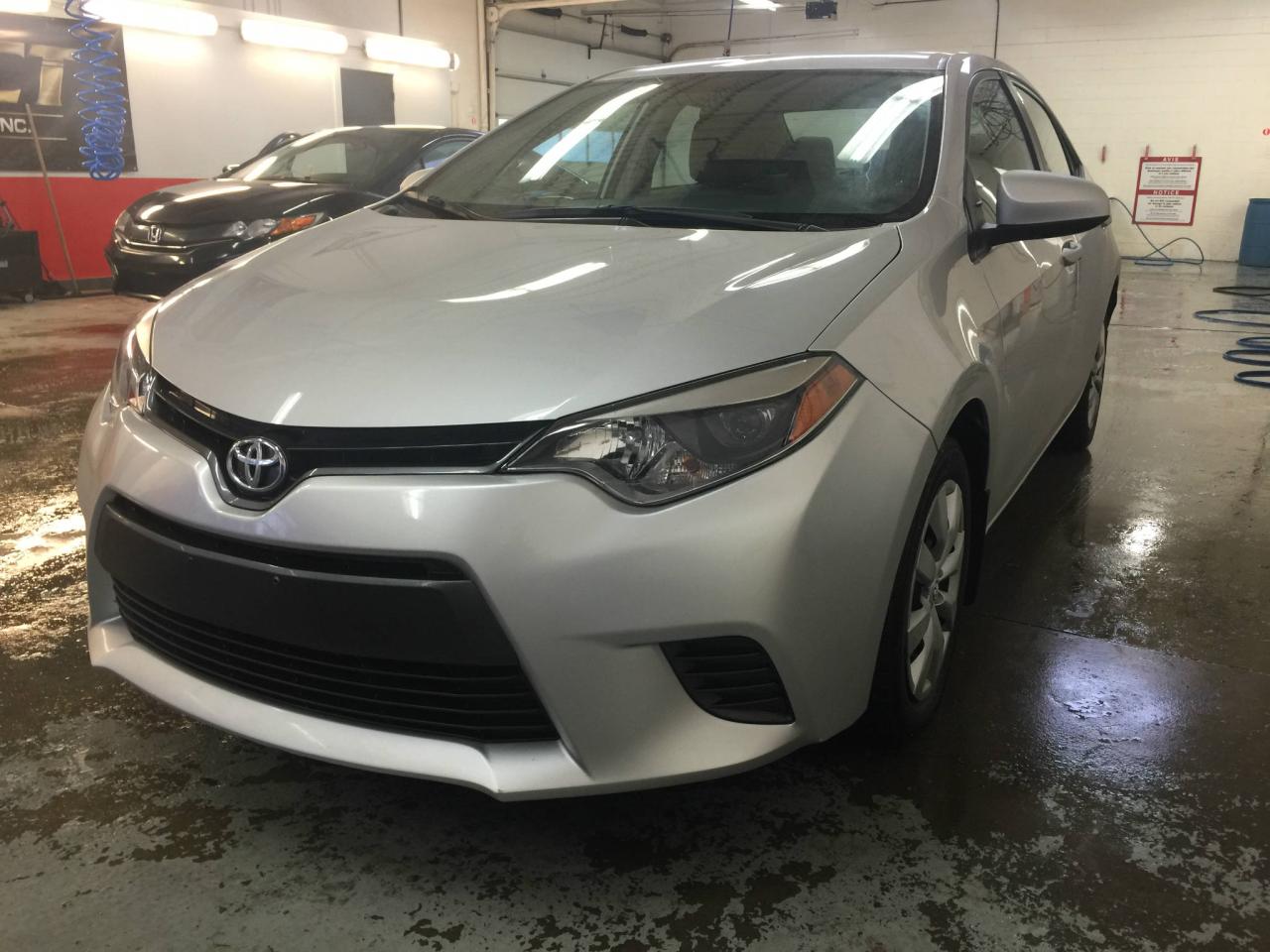 Used 2016 Toyota Corolla LE berline 4 portes CVT for sale in Laval, QC