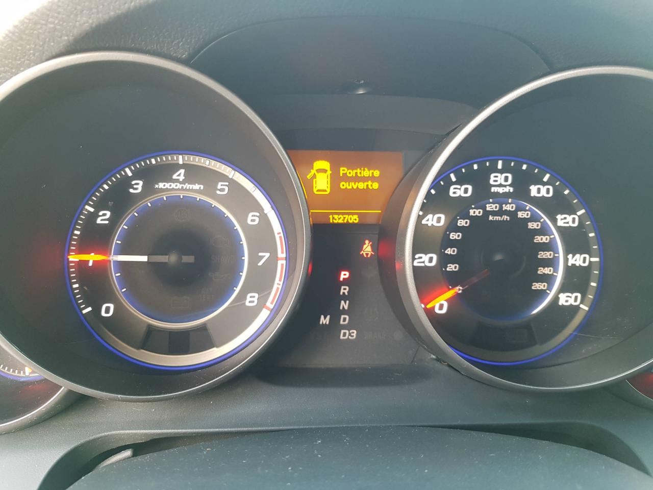 653697