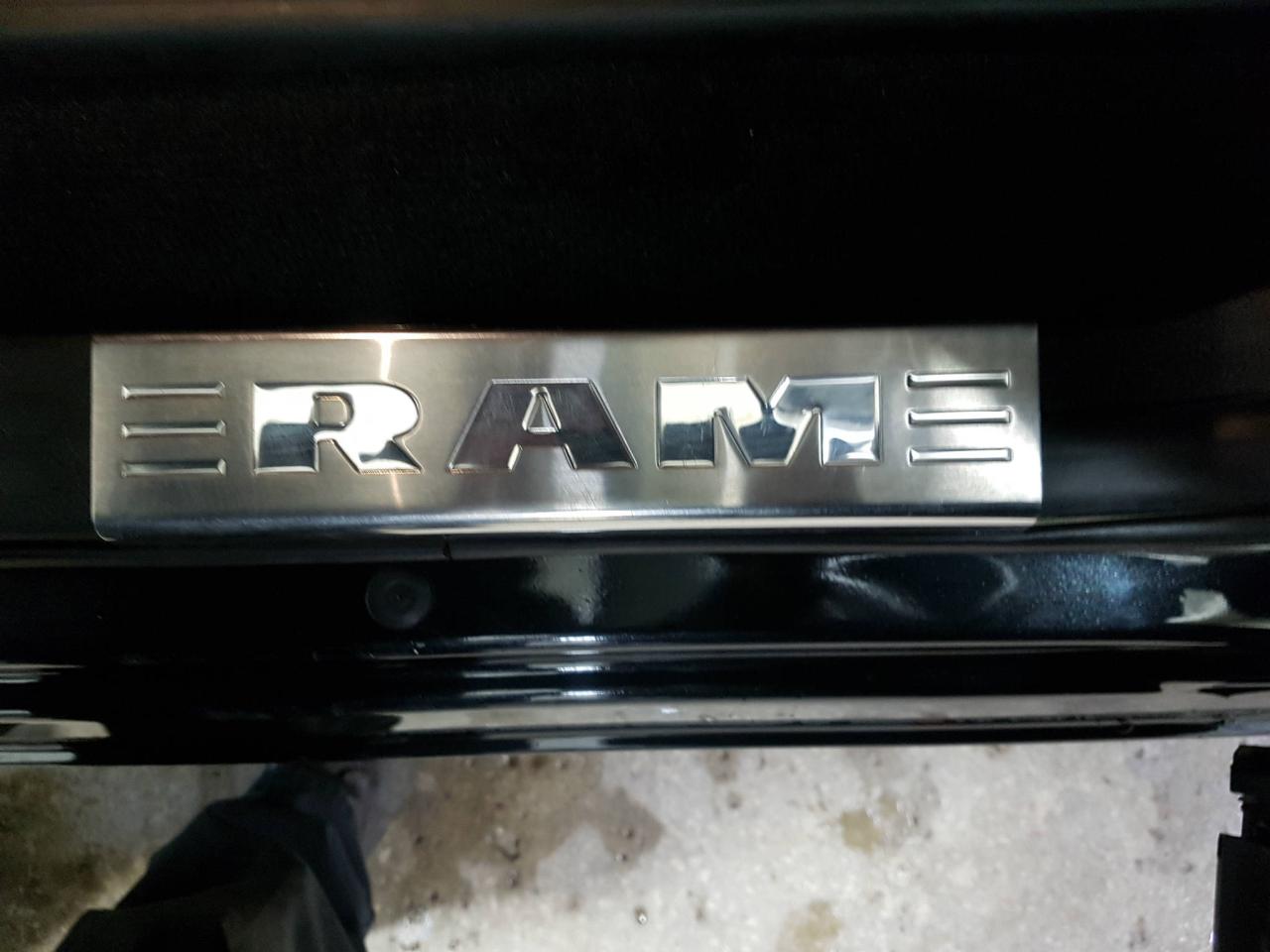 653719