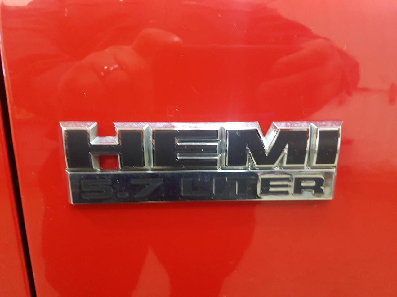 653739