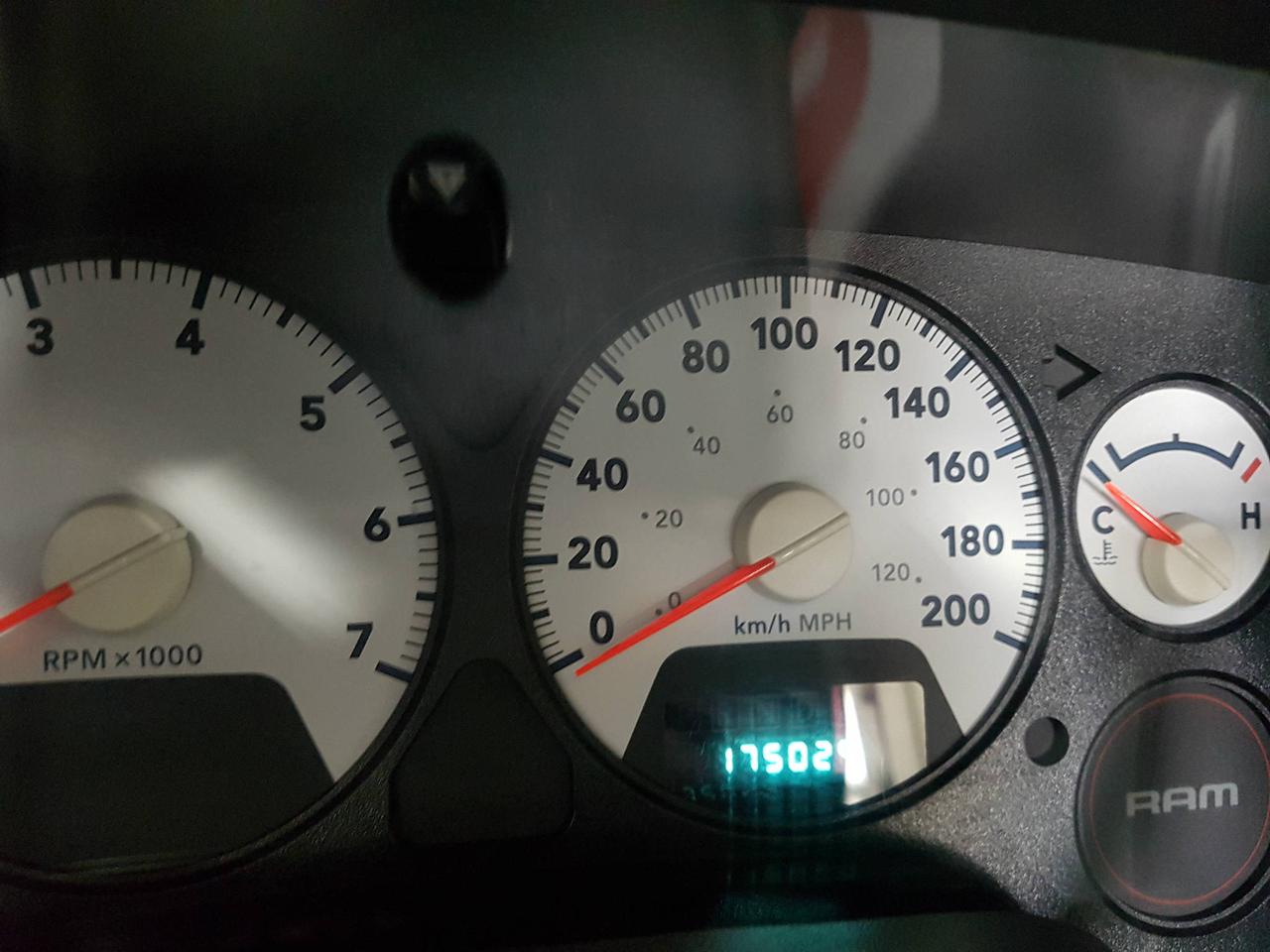 653739.11797101