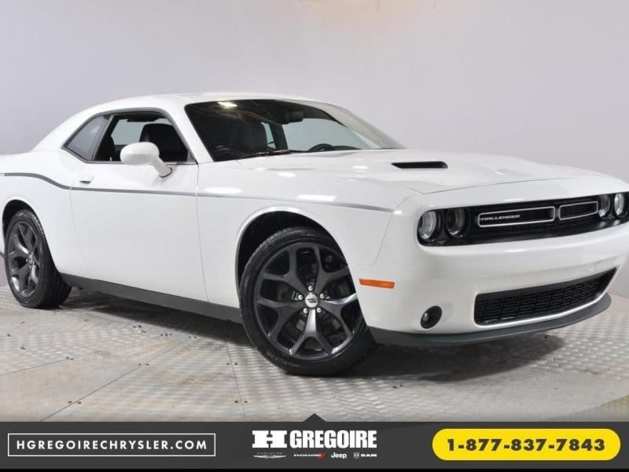 Used 2017 Dodge Challenger SXT PLUS GPS SUNROOF for sale in St-Jérôme, QC