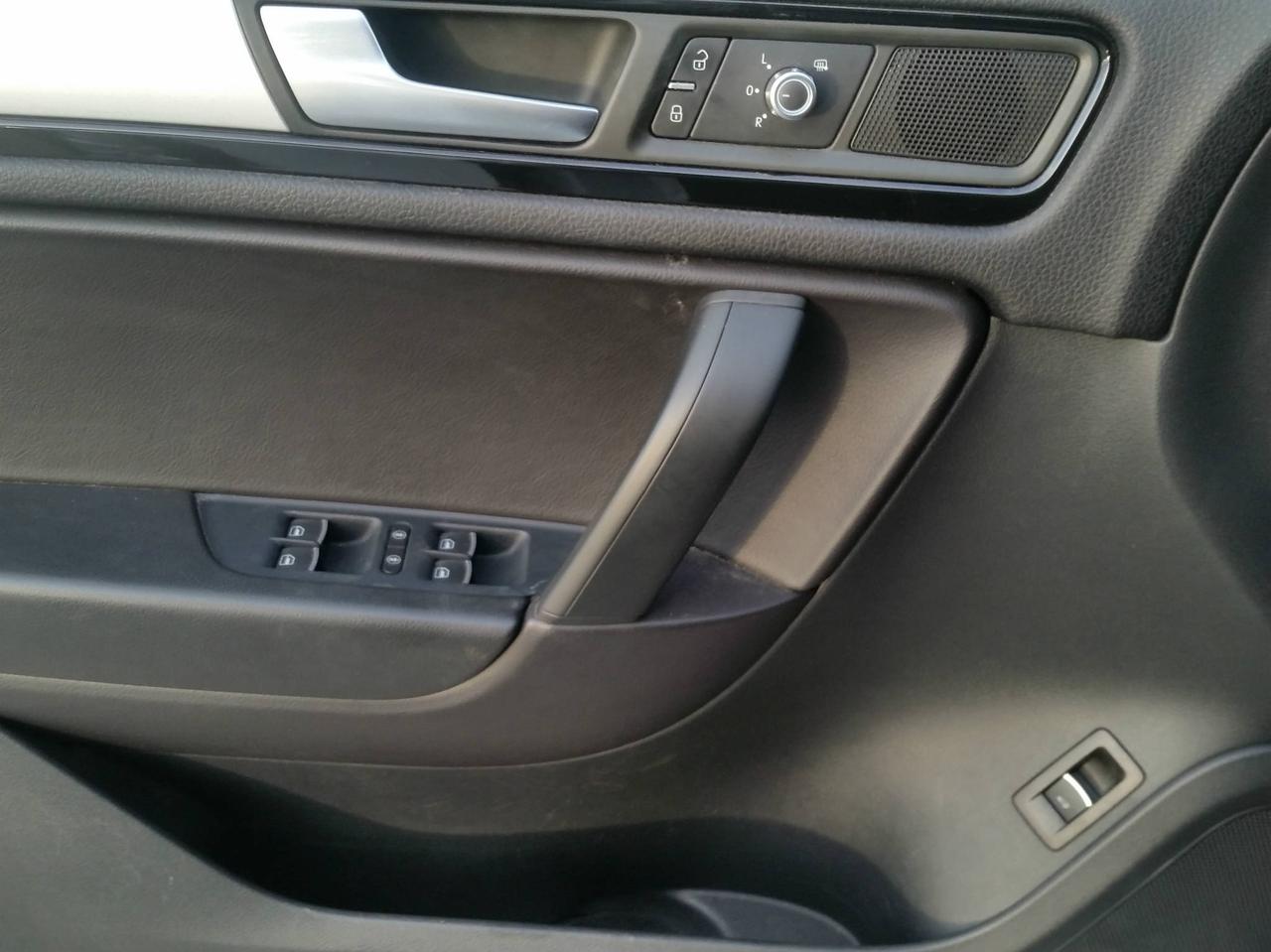 653748.11452586
