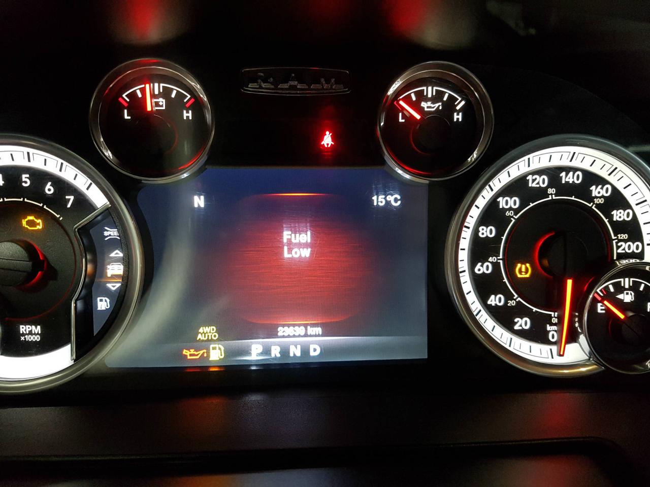653752