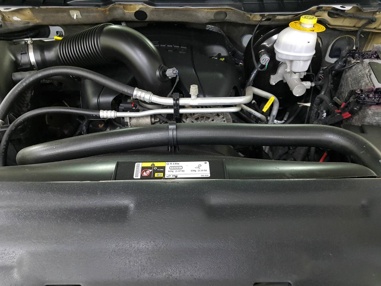 653761