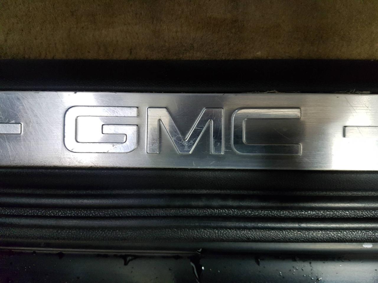 653807