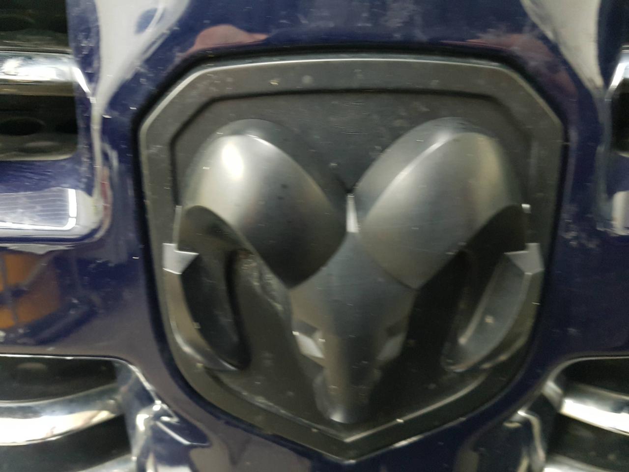 653864