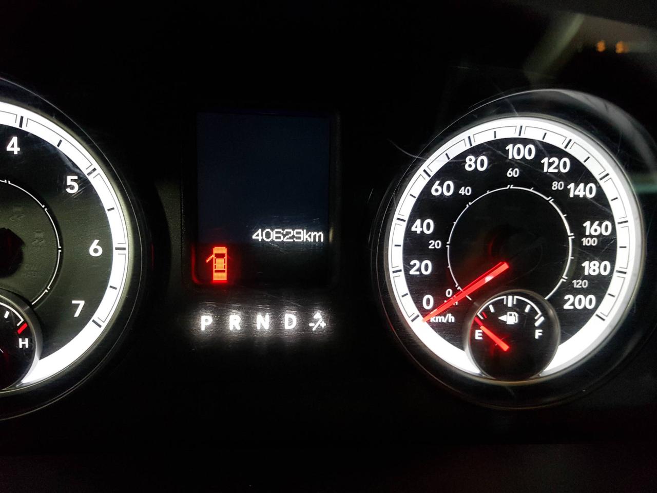 653864