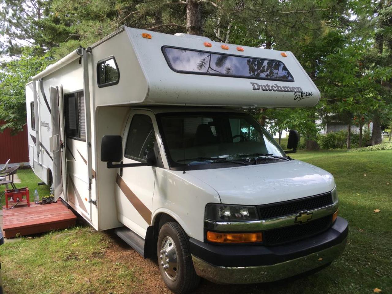 Used 2005 Chevrolet Express Dutchmen 29 Pieds for sale in Rivière-Du-Loup, QC