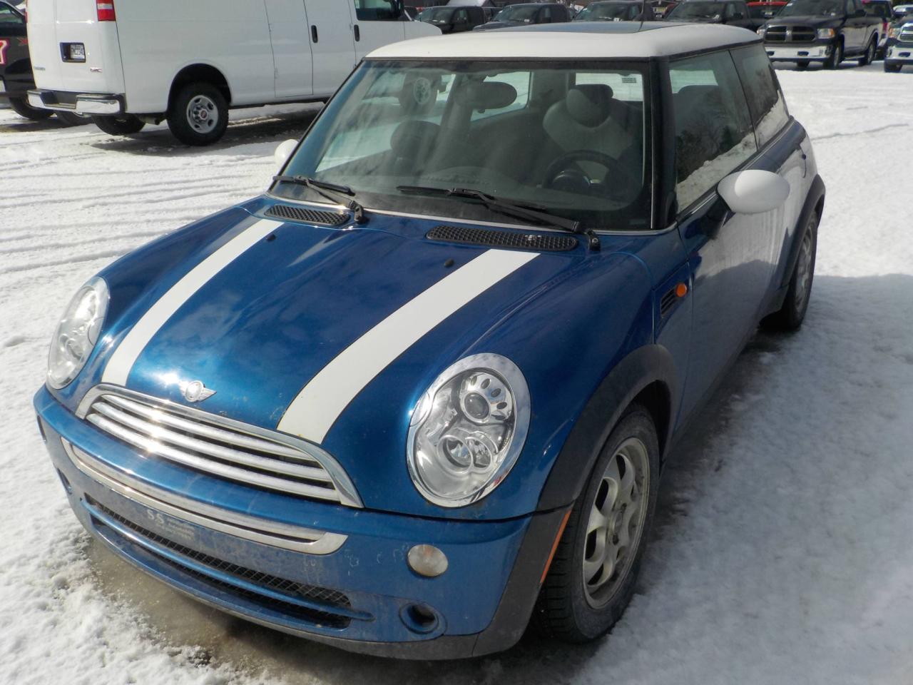 Used 2005 Mini Cooper Coupé 2 portes Classic for sale in Rivière-Du-Loup, QC