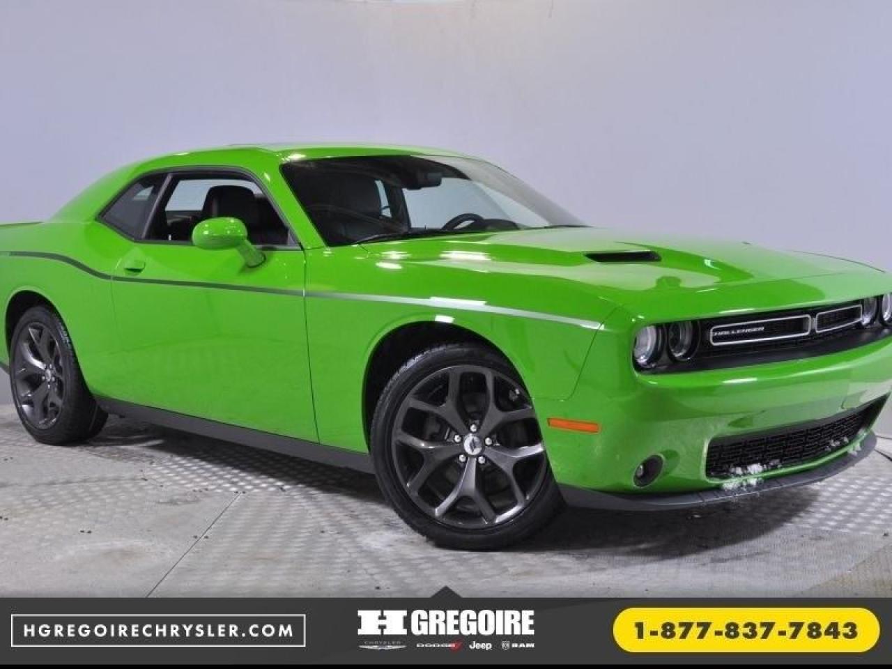 Used 2017 Dodge Challenger Sxt + Gps Sunroof for sale in St-Jérôme, QC
