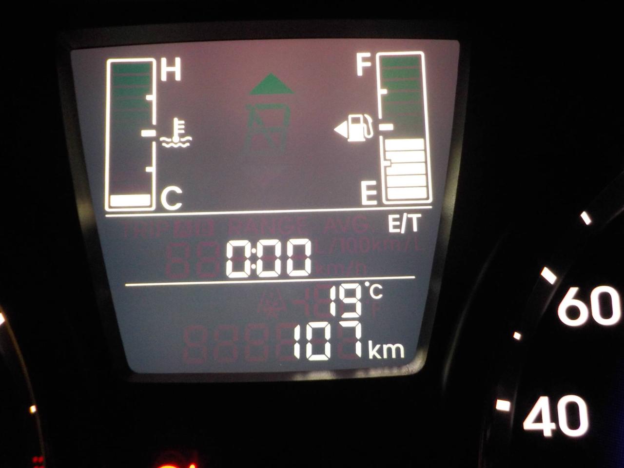 654100