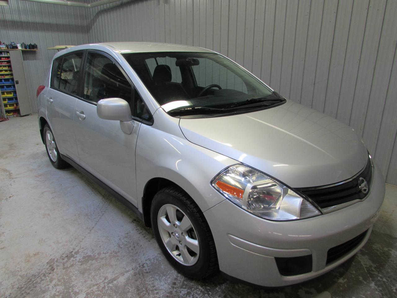 Used 2010 Nissan Versa Nissan Versa SL 2010 automatique tout éq for sale in Lévis, QC