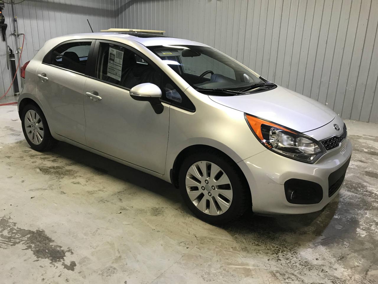 Used 2013 Kia Rio Hayon 5 portes, EX AUTOMATIQUE TOIT OUVR for sale in Lévis, QC