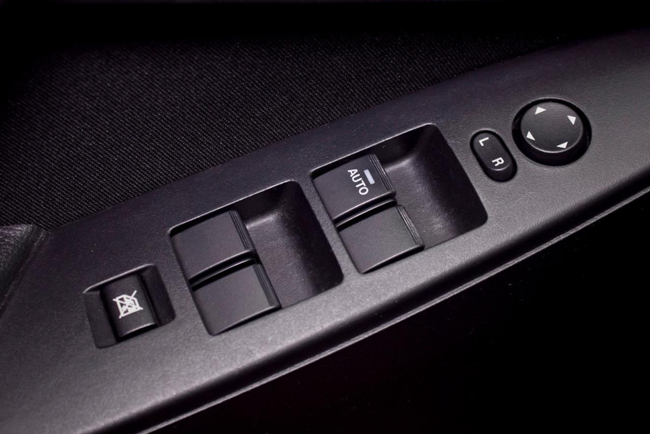 654185.11463557