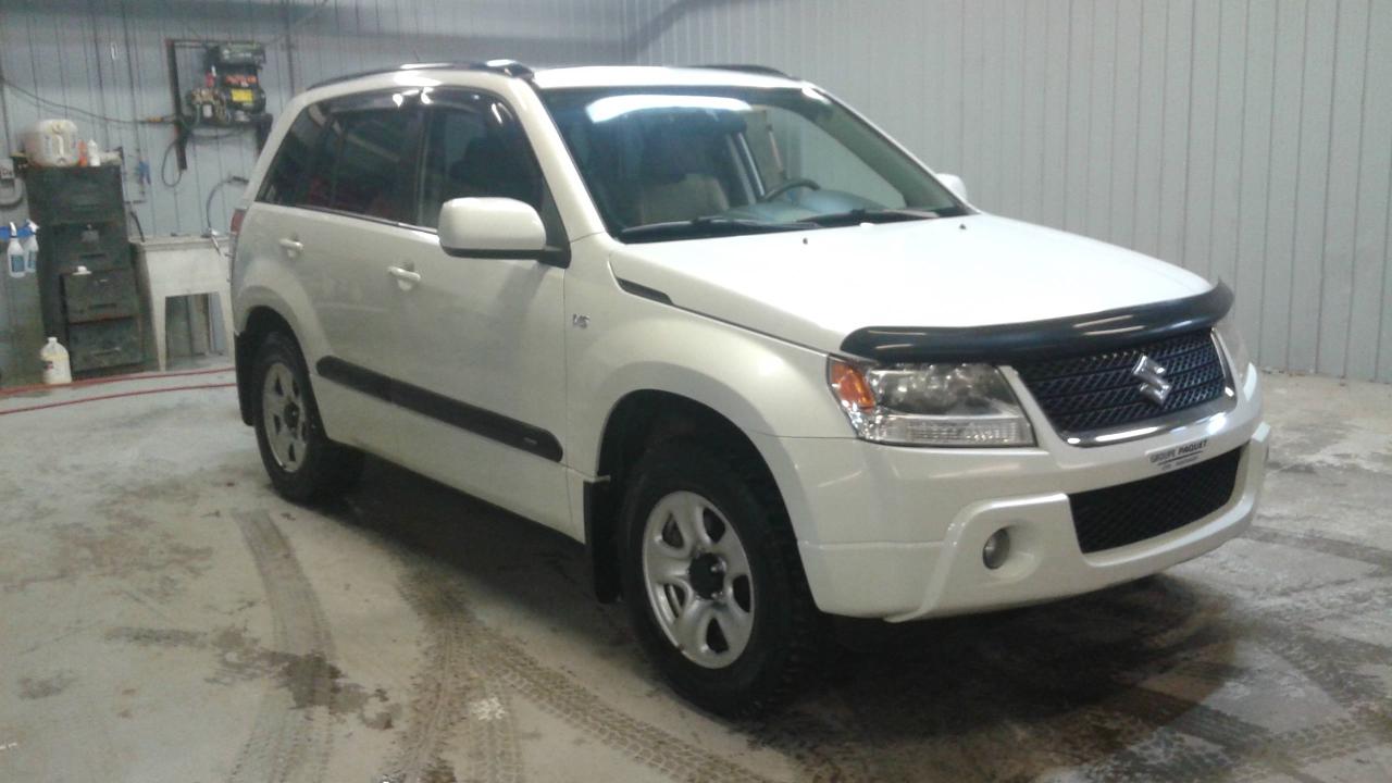Used 2009 Suzuki Grand Vitara Vus cuir tout équipée awd a bas prix for sale in Lévis, QC
