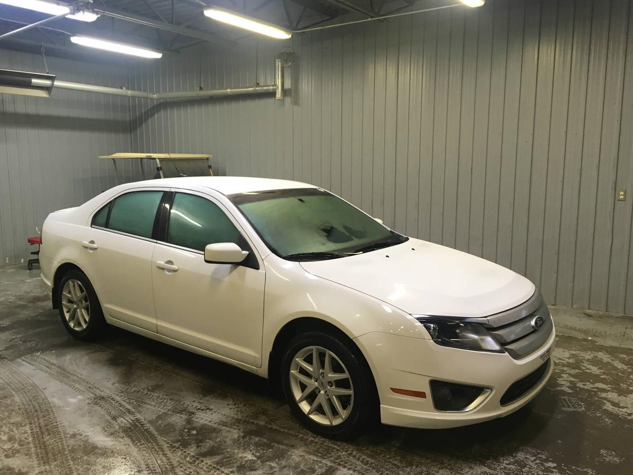 Used 2010 Ford Fusion Berline V6 SEL, traction avant for sale in L&eacute;vis, QC