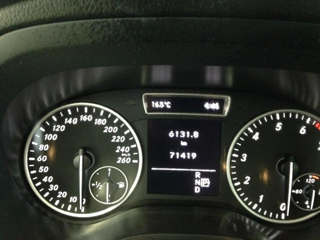 654427
