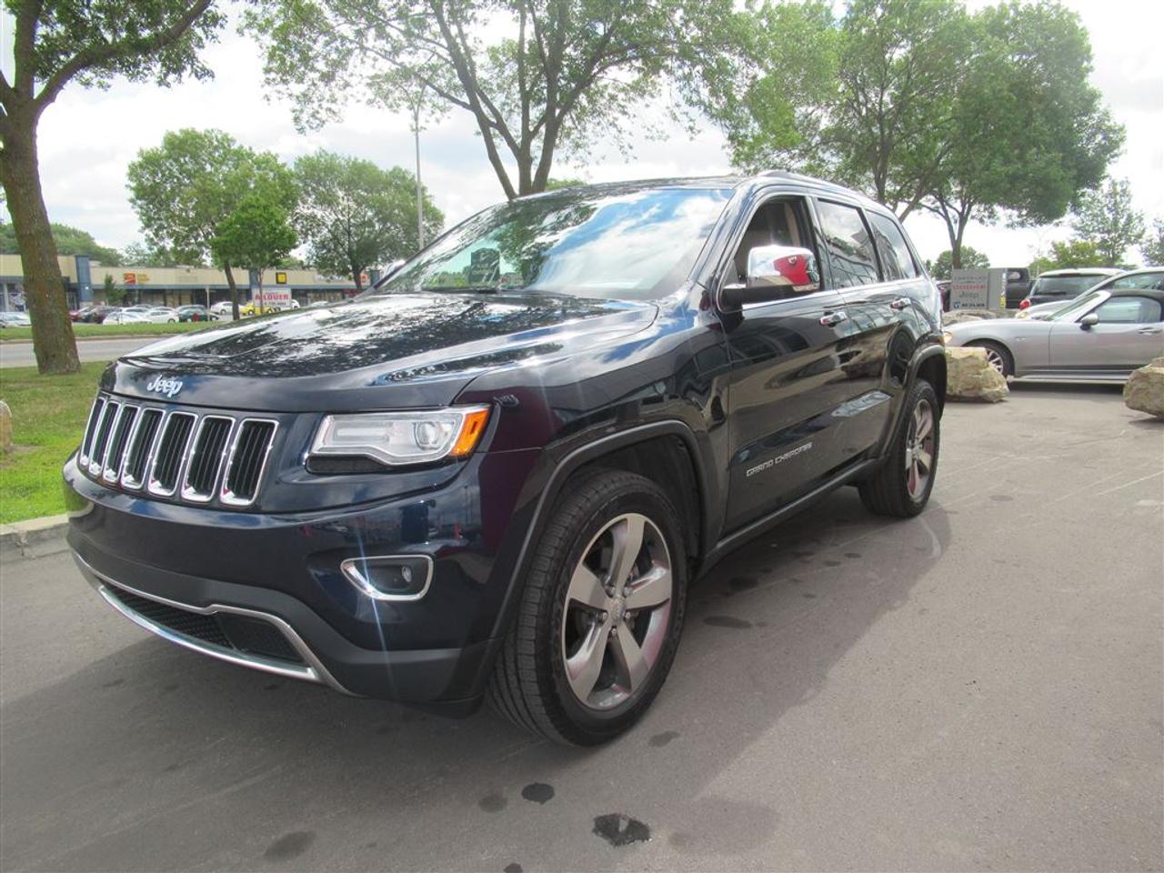 <a href=https://www.dessources.com/occasion/Jeep-Grand_Cherokee-2015.html>https://www.dessources.com/occasion/Jeep-Grand_Cherokee-2015.html</a>

EXTRA PROPRE ET TRÉS BIEN EQUIPÉ. ENSEMBLE DE LUXE II ( ALERTE DE COLLISION AVANT, TOIT PANORAMIQUE,PHARES BI-XENON,SIEGES VENTILLÉS ET BEAUCOUP PLUS!!! ) THIS IS A $4000 OPTION . BLUE ON BEIGE BEAUTIFUL TRUCK.      TOUS NOS VÉHICULES SONT INSPECTÉS ET VERIFIÉS. DESSOURCES DODGE CHRYSLER: UNE ENTREPRISE FAMILIALE, PRIORISANT LA SATISFACTION A LA CLIENTELE DEPUIS 1985.