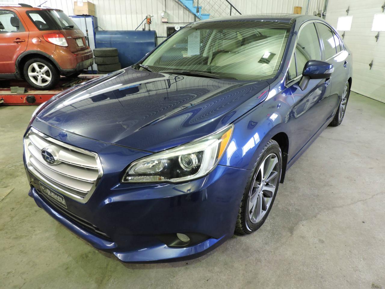 Used 2015 Subaru Legacy 2.5i groupe Limited berline 4 portes AUT for sale in St-Hyacinthe, QC