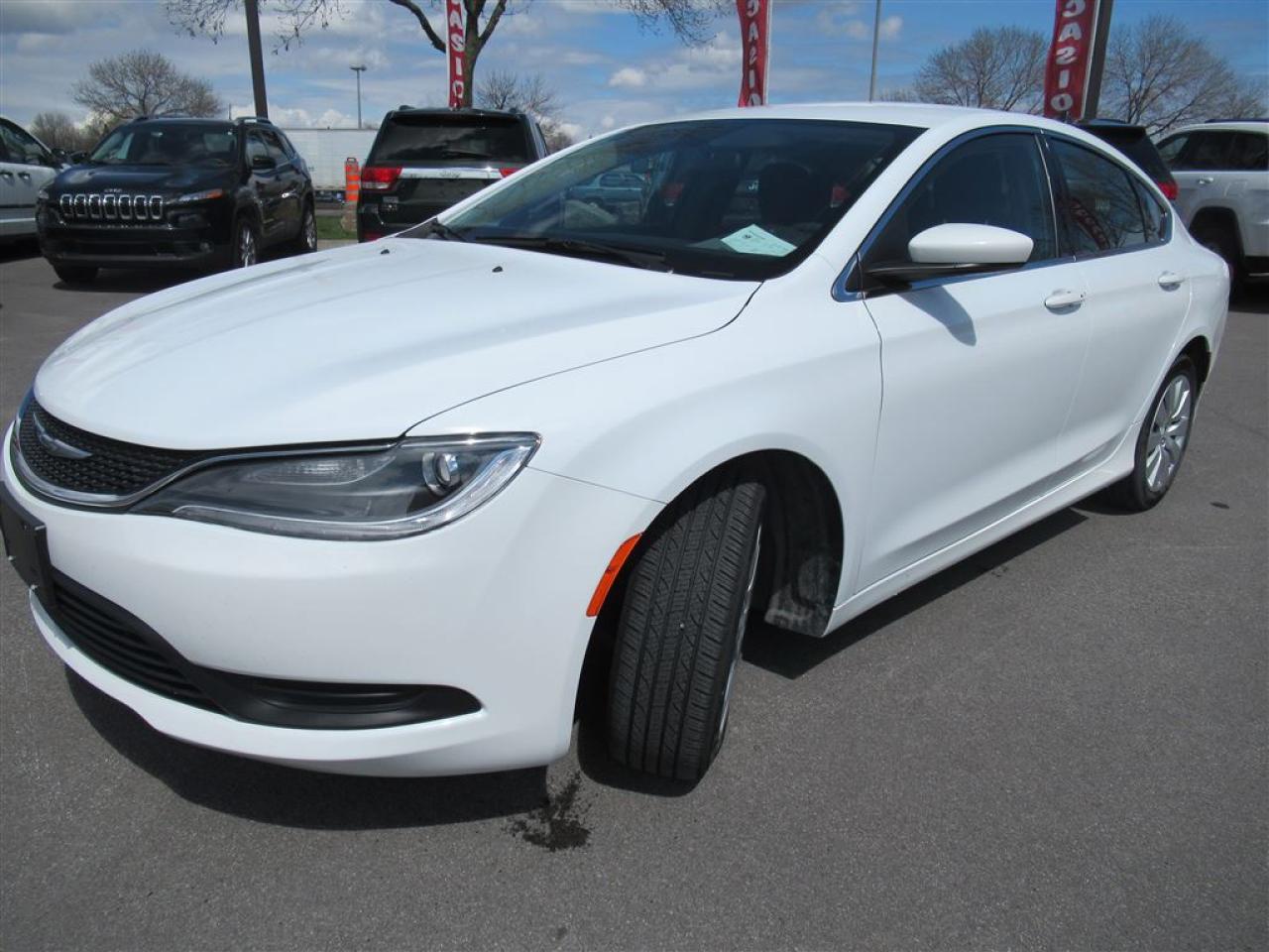 Used 2015 Chrysler 200 Lx En Stock for sale in Dollard-des-Ormeaux, QC