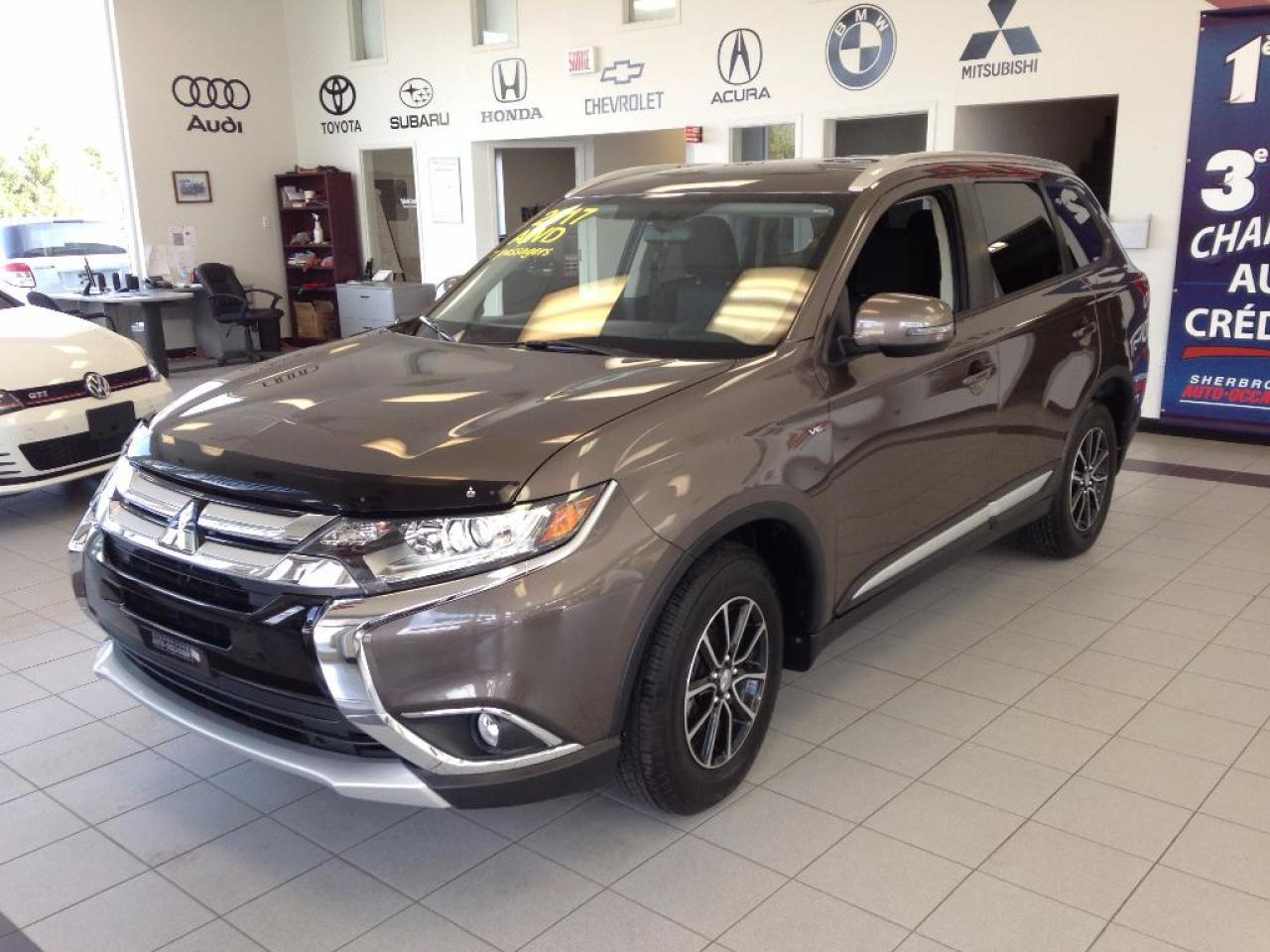 Used 2017 Mitsubishi Outlander SE for sale in Sherbrooke, QC
