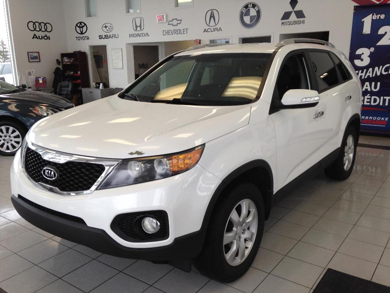 <a href=https://www.sherbrookeautocredit.com/occasion/Kia-Sorento-2011.html>https://www.sherbrookeautocredit.com/occasion/Kia-Sorento-2011.html</a>

LX + BLUETOOTH + AUX + MP3 + SIÈGES CHAUFFANTS + CRUISE +++

PROCUREZ-VOUS CETTE VOITURE CEST UNE OFFRE A NE PAS MANQUER CHEZ SHERBROOKE AUTO OCCASION
FINANCEMENT A 43$ PAR SEMAINE 0 COMPTANT 

NOUS REPRENONS TOUS LES VÉHICULES EN ÉCHANGE! SPÉCIALISTE EN 1ÈRE, 2ÈME ET 3ÈME CHANCE AU CRÉDIT! COMMUNIQUEZ AU 819-340-1200 POUR UN ESSAI ROUTIER OU POUR DES RENSEIGNEMENTS SUPPLÉMENTAIRES !!!