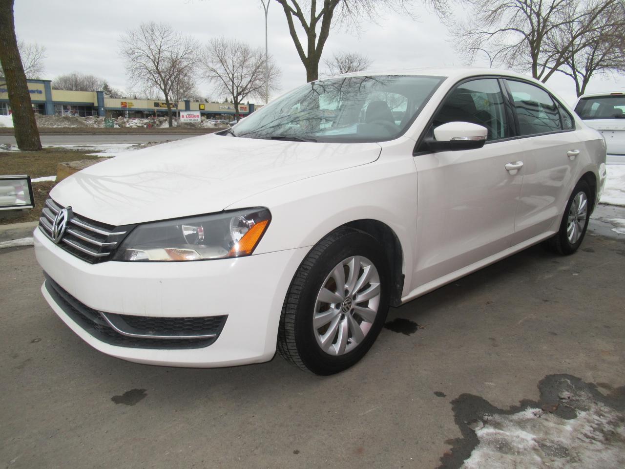 Used 2013 Volkswagen Passat 2.5l Trendline A6 for sale in Dollard-des-Ormeaux, QC
